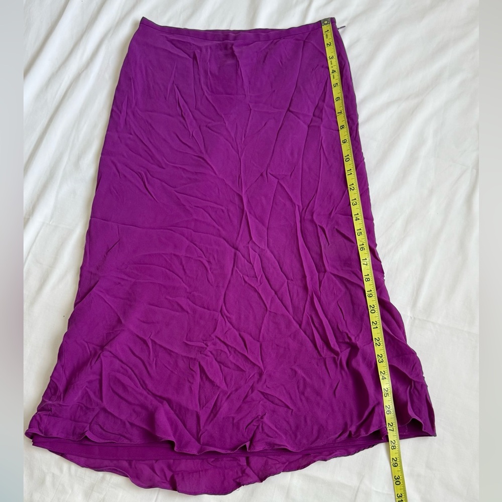 Vintage Ann Taylor 100% Silk Fuchsia Midi Skirt Flowing Slip Style Size 4P - Picture 7 of 8